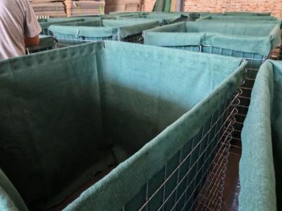 Hole Size 75x75mm Wire Panel itary Barrier for Heavy Duty Non-woven Polypropylene